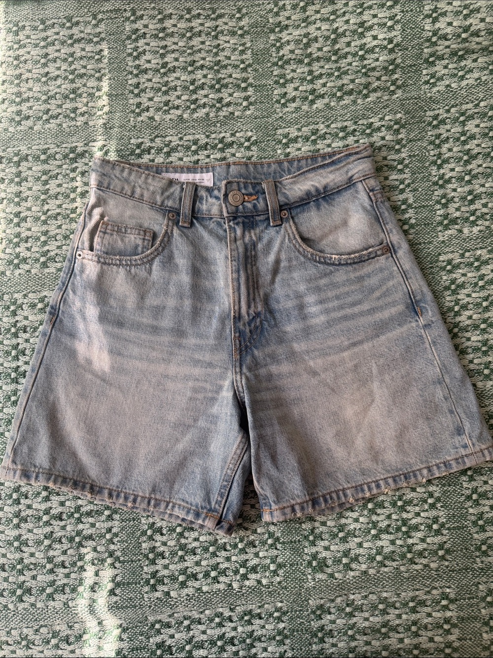 Zara Light Blue Wash Longer Denim Women’s Shorts
